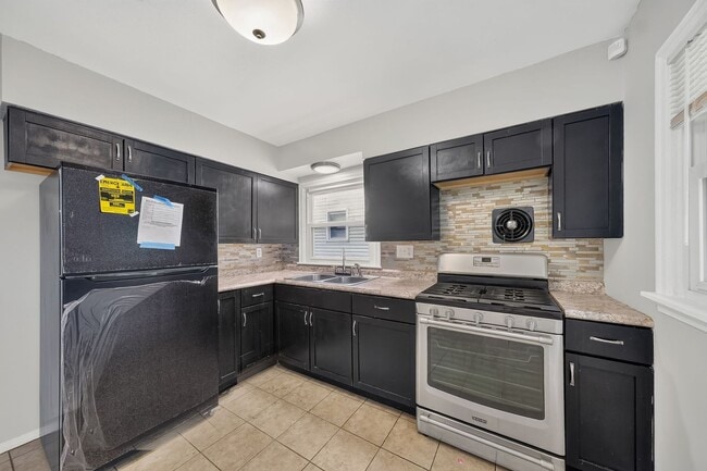 Building Photo - 2059 Wilbert Dr