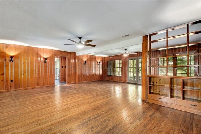 Building Photo - 4504 Elwood Rd