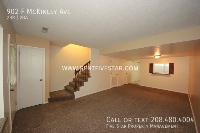 Building Photo - 902 F McKinley Ave-