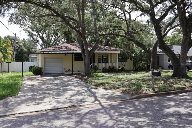 Building Photo - 3606 S Thatcher Ave