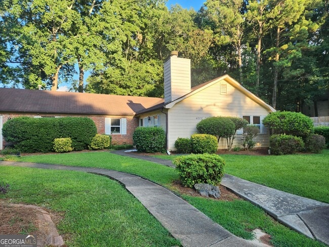 Building Photo - 4002 Hawthorne Cir