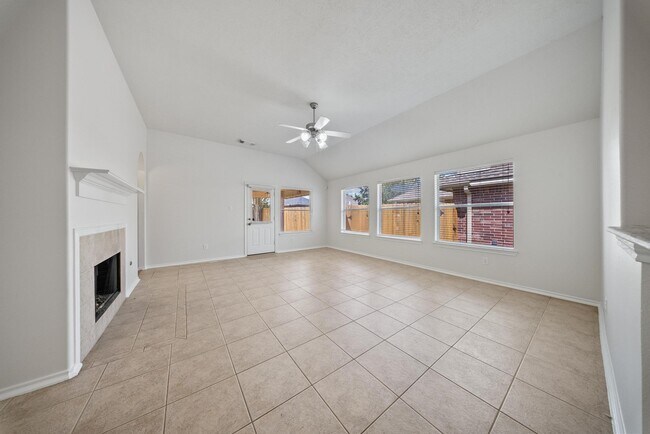 Building Photo - 6715 Rockwall Trail Dr