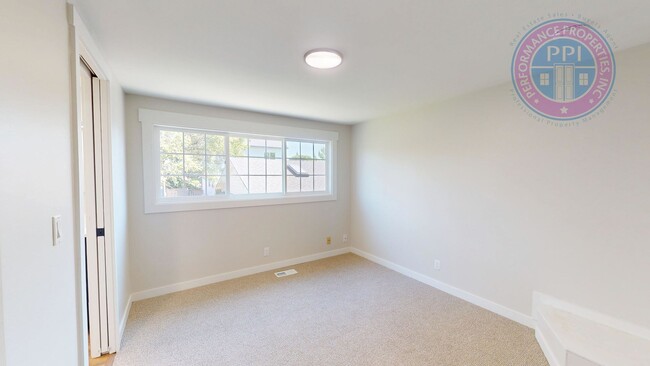 Building Photo - Portland's Sought After University Park!!!  Luxury Classic Ranch Style Home, Completely Renovated...