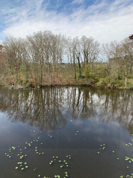 Building Photo - 231 Canal Park Dr