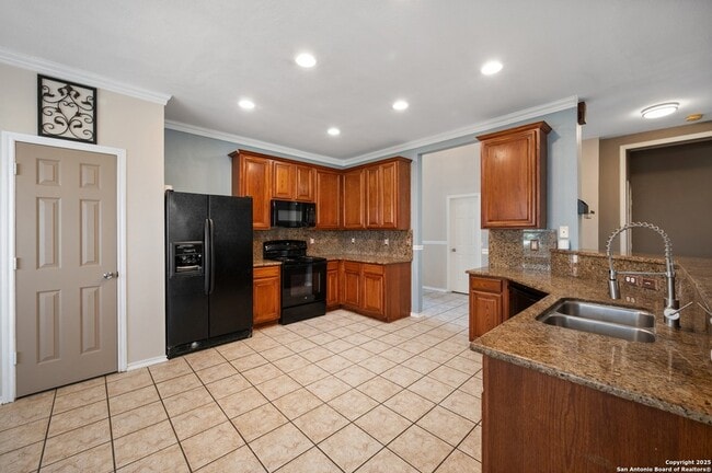 Building Photo - 207 Verde Ridge