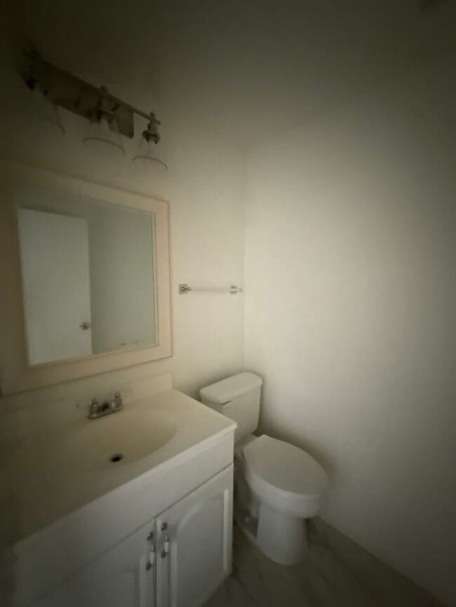 Building Photo - T.R. Lawing Realty Property