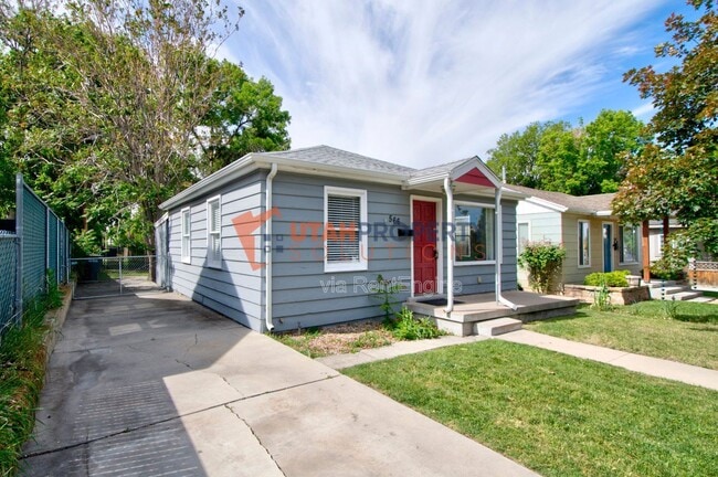 Building Photo - 566 Stringham Ave