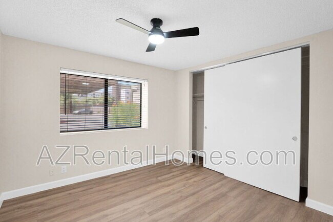 Building Photo - 1111 E University Dr