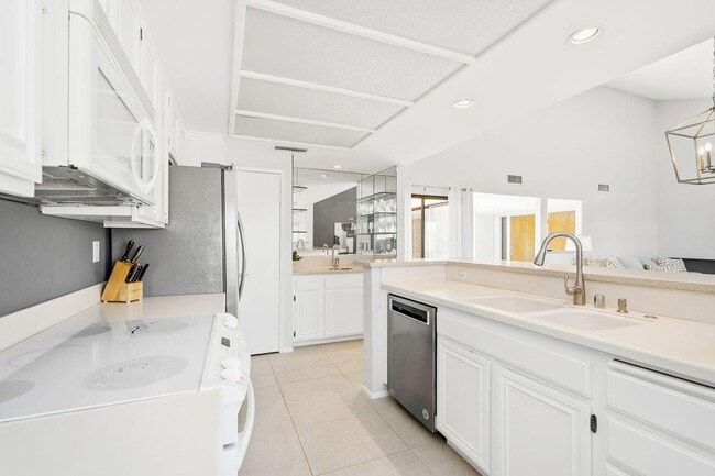 Building Photo - 48639 Palo Verde Ct