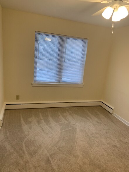 Building Photo - 924 Cleveland Ave S