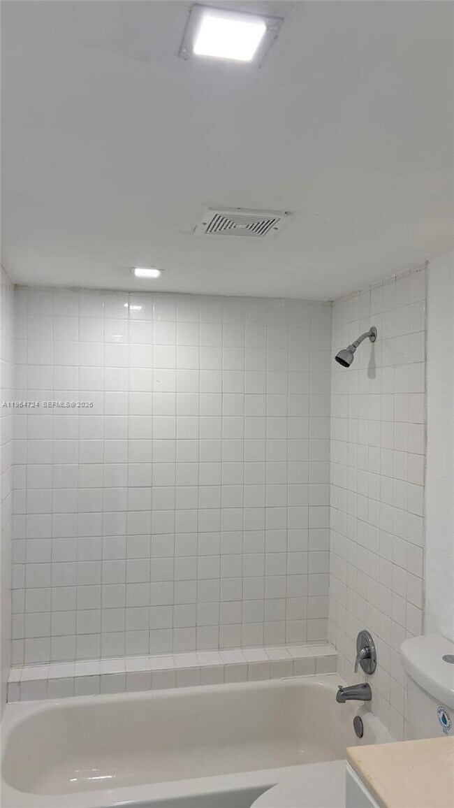 Building Photo - 4200 NW 3rd Ct