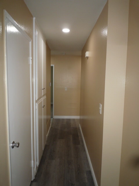 Building Photo - 5691 Lynnbrook Plz