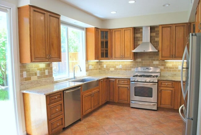 Building Photo - Wonderful Detached Home in Sought After San Ramon Neighborhood ! Trevari at Gale Ranch !