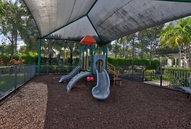 Building Photo - 19886 Meadowside Ln