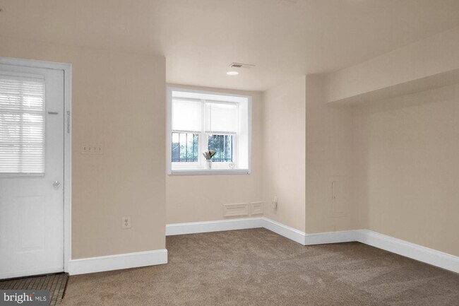 Building Photo - 1913 13th St NW