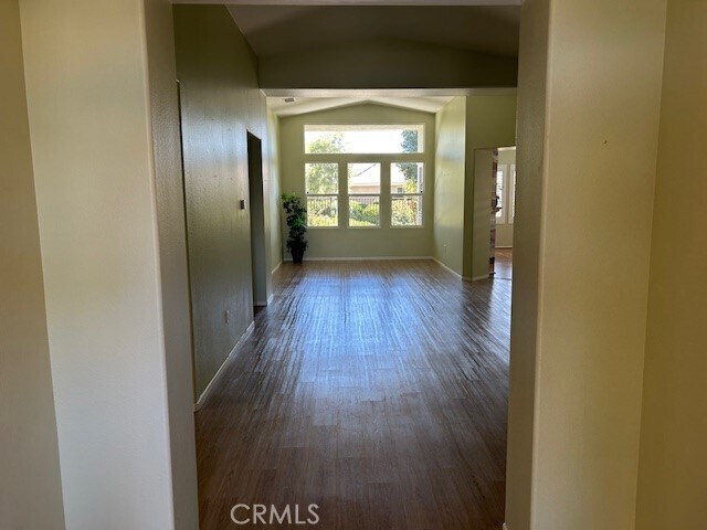 Building Photo - 170 Potter Creek
