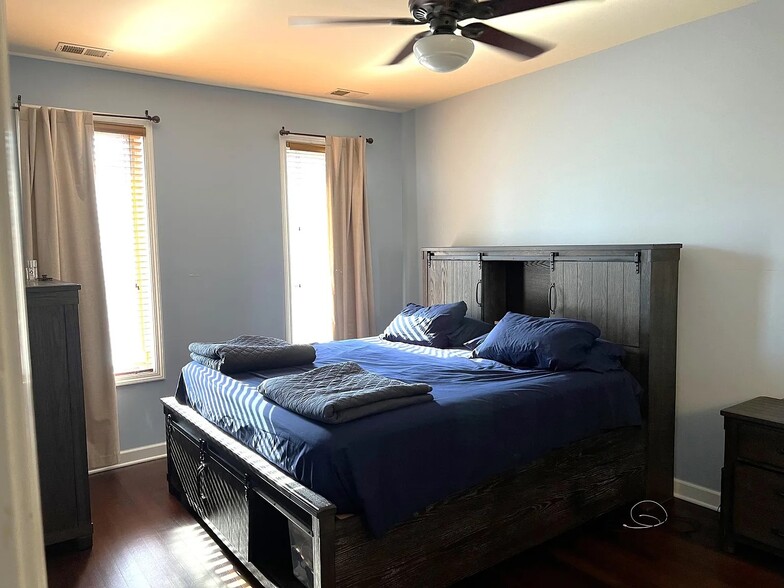 Building Photo - 1909 S State St