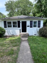 Building Photo - Updated 3-Bedroom Home for Rent | Southsid...