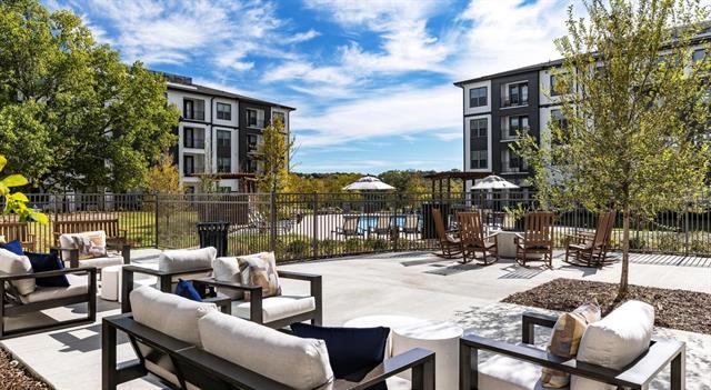 Building Photo - 4925 Scott Rd