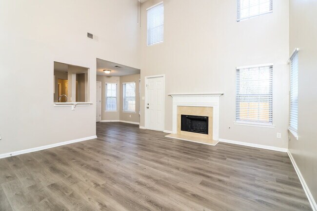 Building Photo - 2756 River Tree Dr