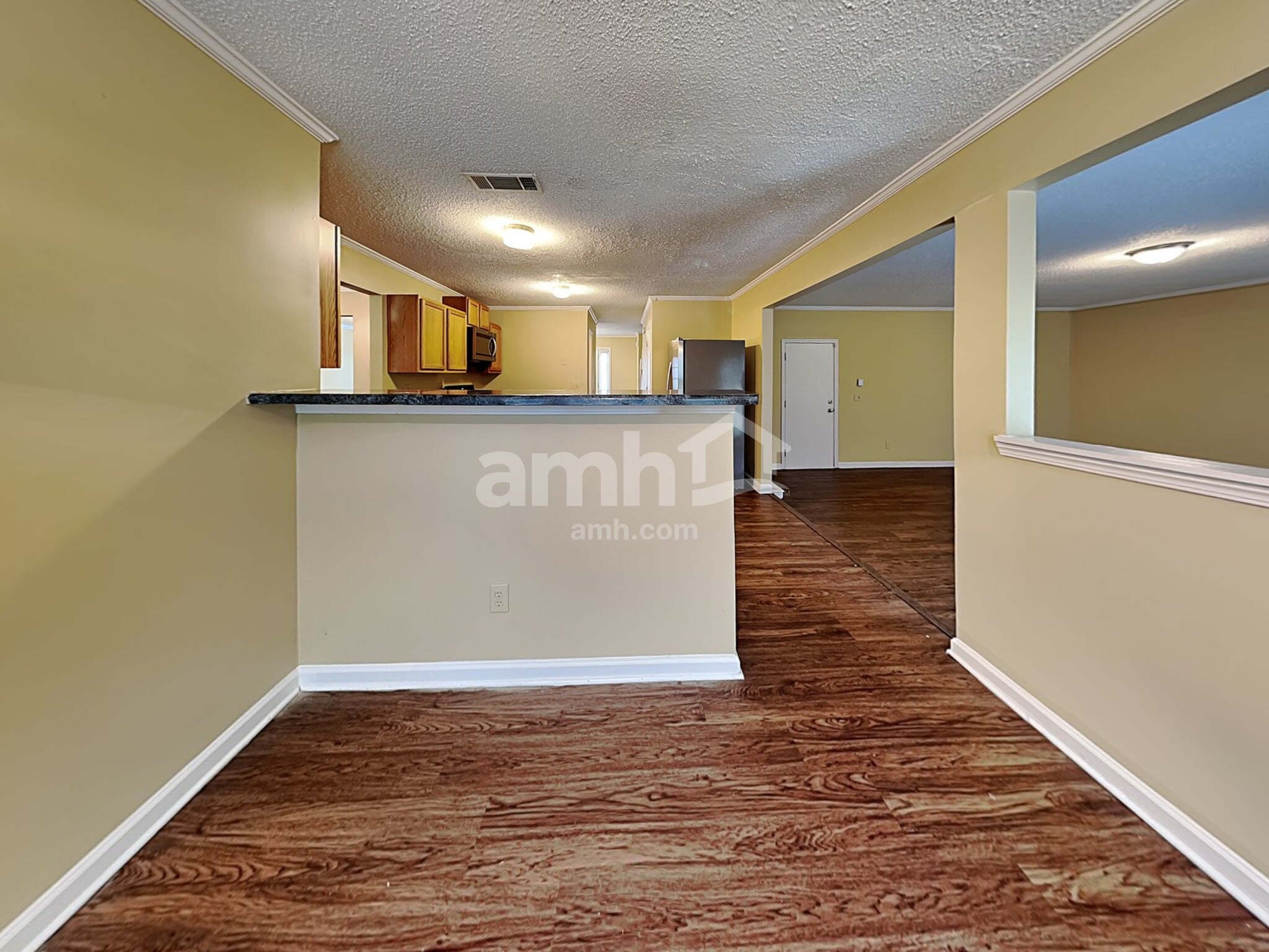 Building Photo - 1642 Village Place Cir NE