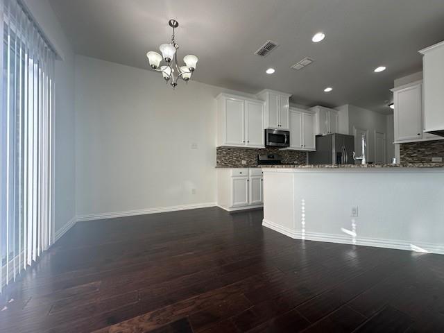 Building Photo - 901 Brookville Ct