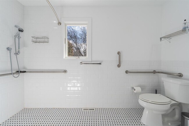 Building Photo - 56765 Rte 48