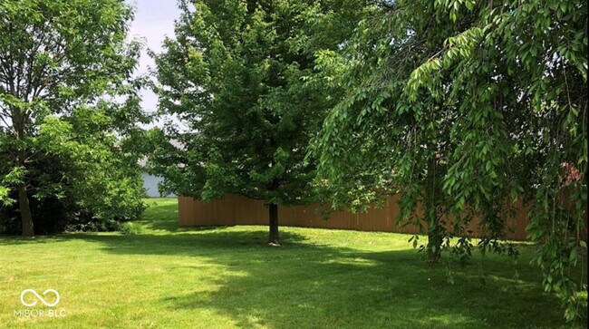 Building Photo - 6815 Cherry Laurel Ln