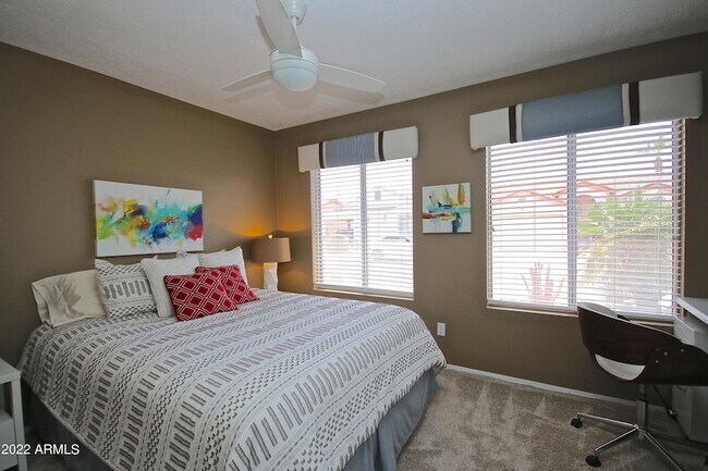 Building Photo - 1800 E Winged Foot Dr