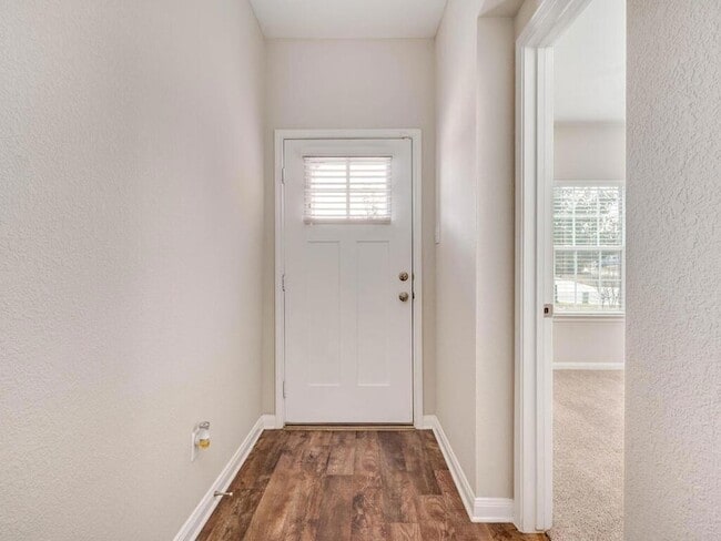 Building Photo - 688 Donegal Ln