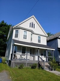 Building Photo - 134 Richardson Ave