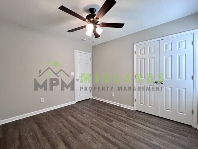Building Photo - 112 Saluda Springs Ct
