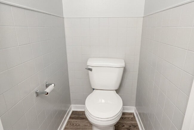 Building Photo - 352 Adams St