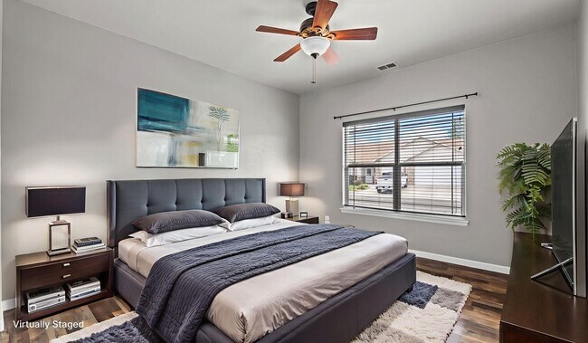 Building Photo - Spacious 3-Bed Ranch Home w/ 3-Car Garage & RV Parking In Quiet North Grand Junction Neighborhood