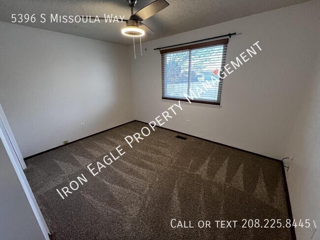 Building Photo - 5396 S Missoula Way