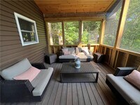 Building Photo - 11 Wall St