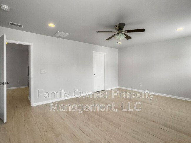 Building Photo - 205 Cypress Marsh Rd