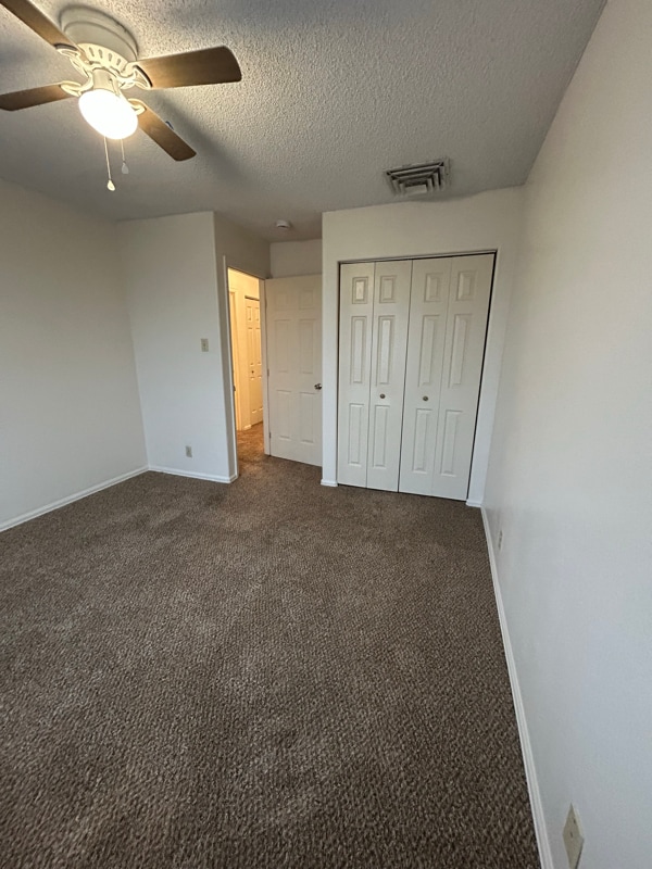 Building Photo - 895 S Knox Dr