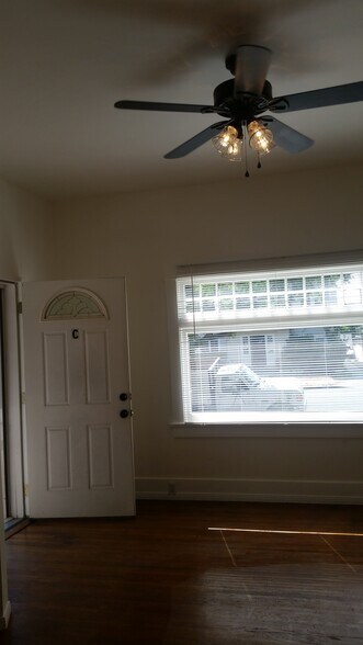 Building Photo - 837 N La Fayette Park Pl