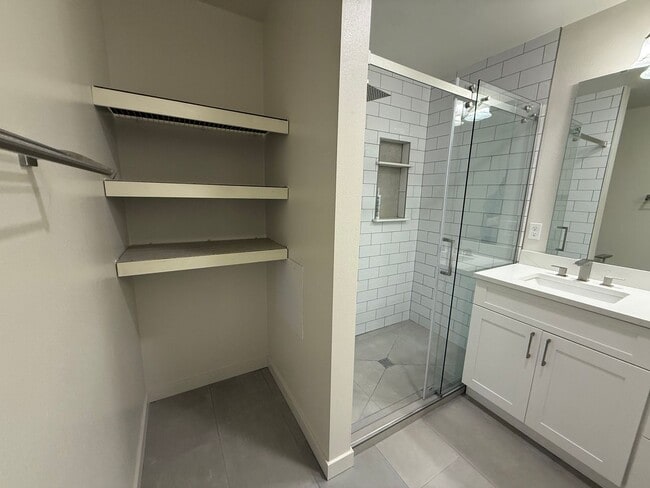 Building Photo - 19102 20th Dr SE