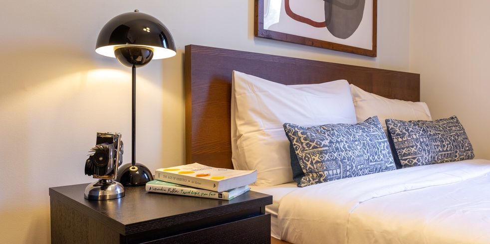 Building Photo - 61 Park Dr