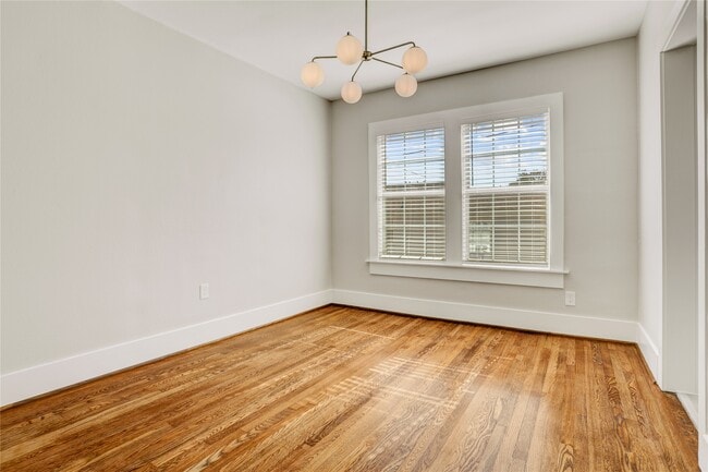 Building Photo - 4314 Bell St