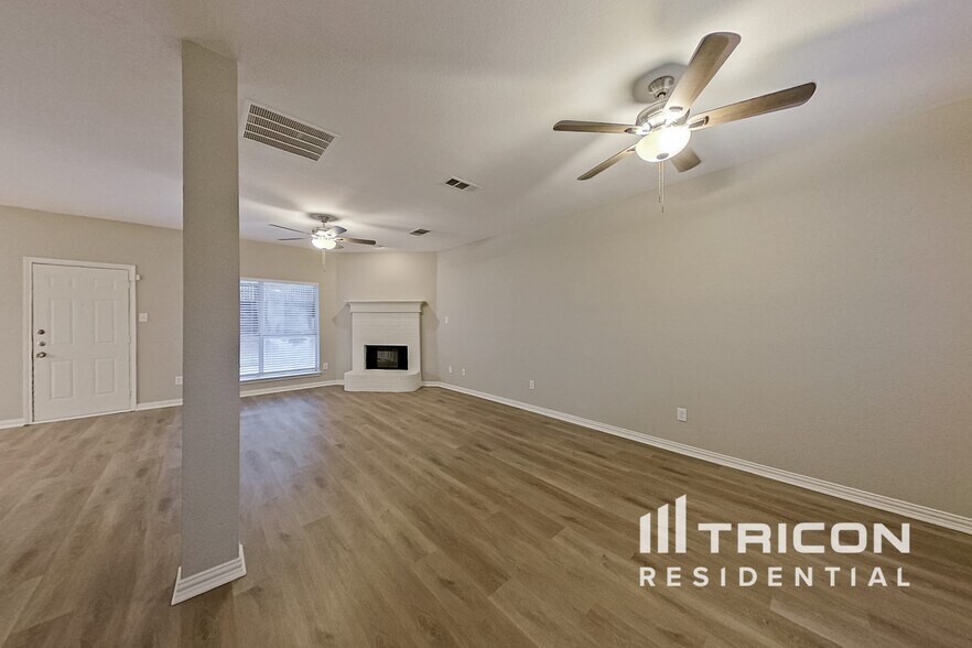 Building Photo - 1505 Yellowbird Ct