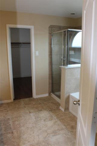 Building Photo - 2435 Castle Pines Dr