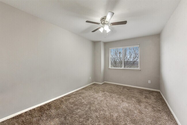 Building Photo - 4202 Parry Dr