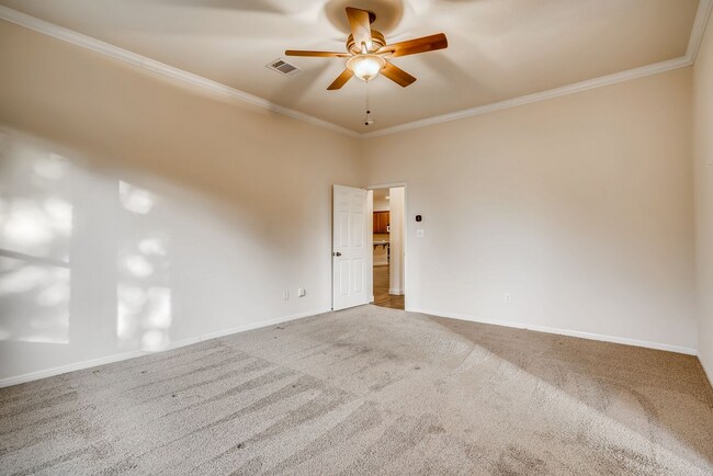 Building Photo - 2606 Mingus Dr