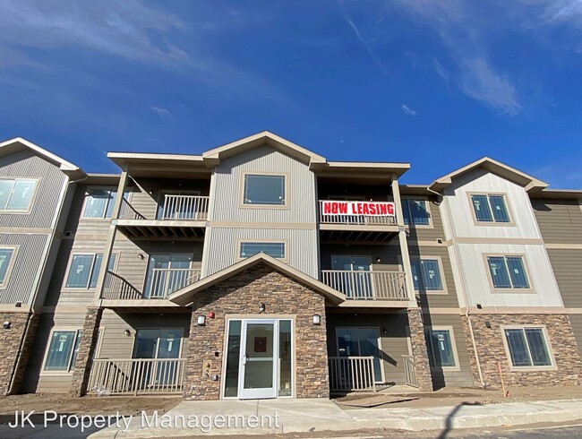 Primary Photo - 1120 American Ave