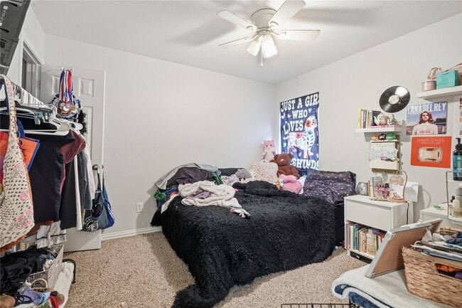 Building Photo - 5755 Lightstone Ln