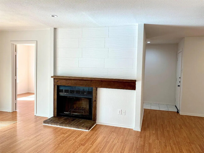 Building Photo - 8109 Skillman St