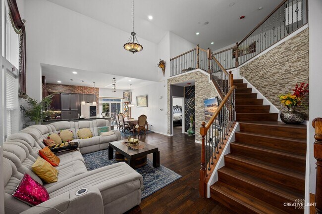 Building Photo - 2704 Blakely Ln
